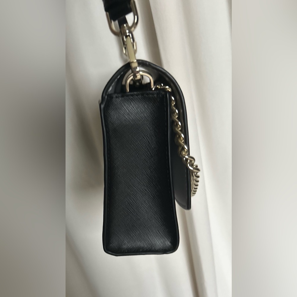 🔥FLASH SALE $79🔥 Like new! ♠️Kate Spade, like new Carson convertible crossbody. - Picture 4 of 8